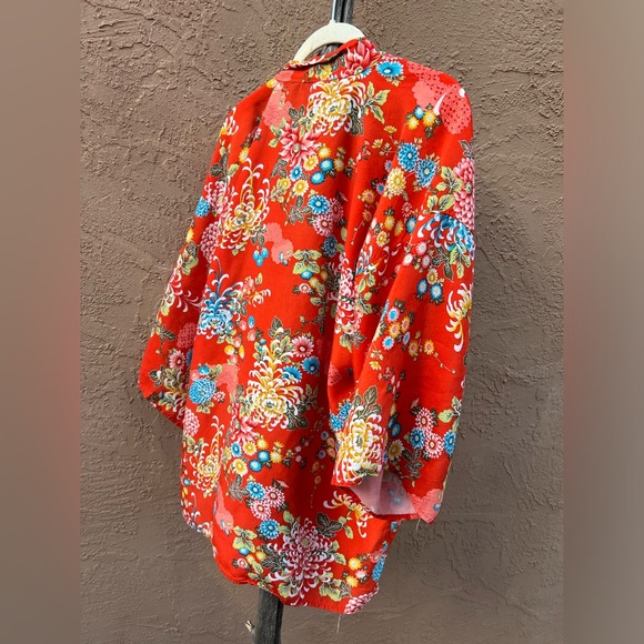 Vintage Japanese kimono red orange open front MADE IN JAPAN Rayon Flowers - Picture 1 of 6